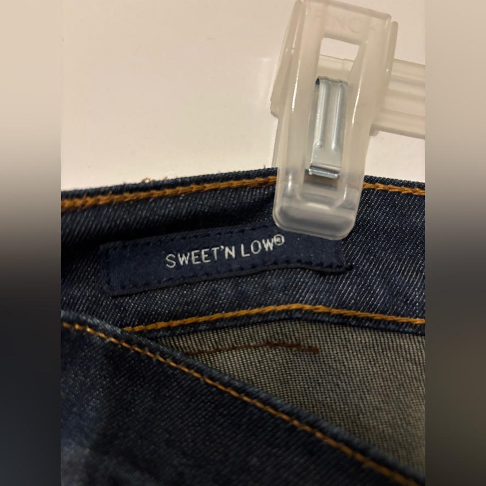 Lucky Brand Women’s Low Rise Flare Jeans - Picture 4 of 8